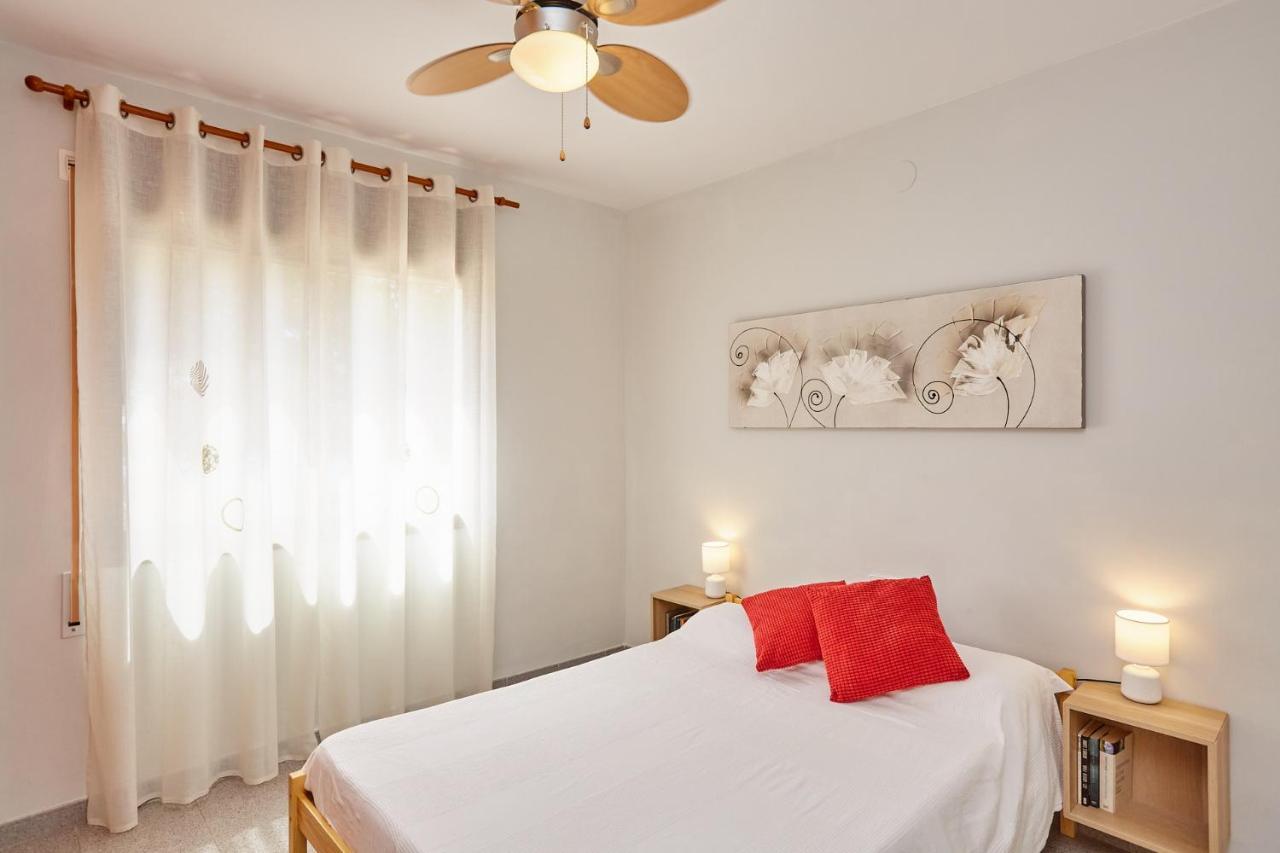 Rincon De Mar Apartment Calafat Ngoại thất bức ảnh
