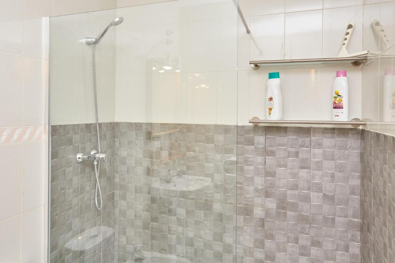 Rincon De Mar Apartment Calafat Ngoại thất bức ảnh